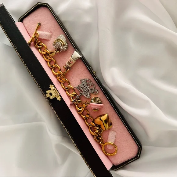 Juicy Couture Vintage  Gold Bracelet with charms - Picture 4 of 16